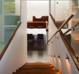 Quality asian teak wood stair tread wholesale