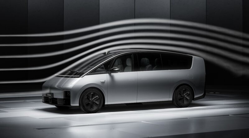 Presale 2024 Li AutoMega 7seats luxury ev car 4WD New Energy Vehicle larger passenger mpv high speed electric car