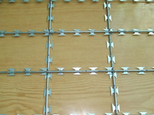 High Security Razor Wire Fence Welding Mesh 50mm*50mm