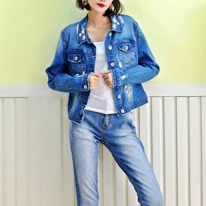 Quality Fancy Embroidery Jeans Coat For Women , Stretch Ladies Blue Denim Jacket wholesale