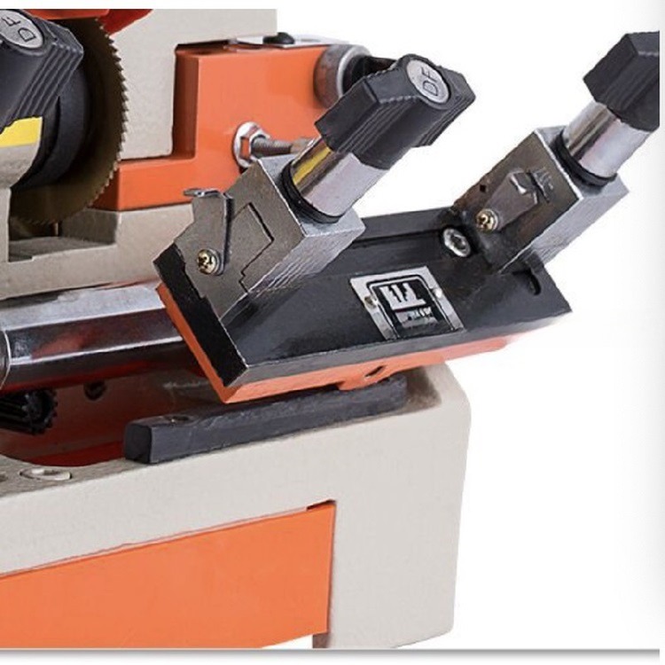110V-220V/50Hz-60Hz DF-100E1 Car Key Duplicating Machine for Professional Locksmiths