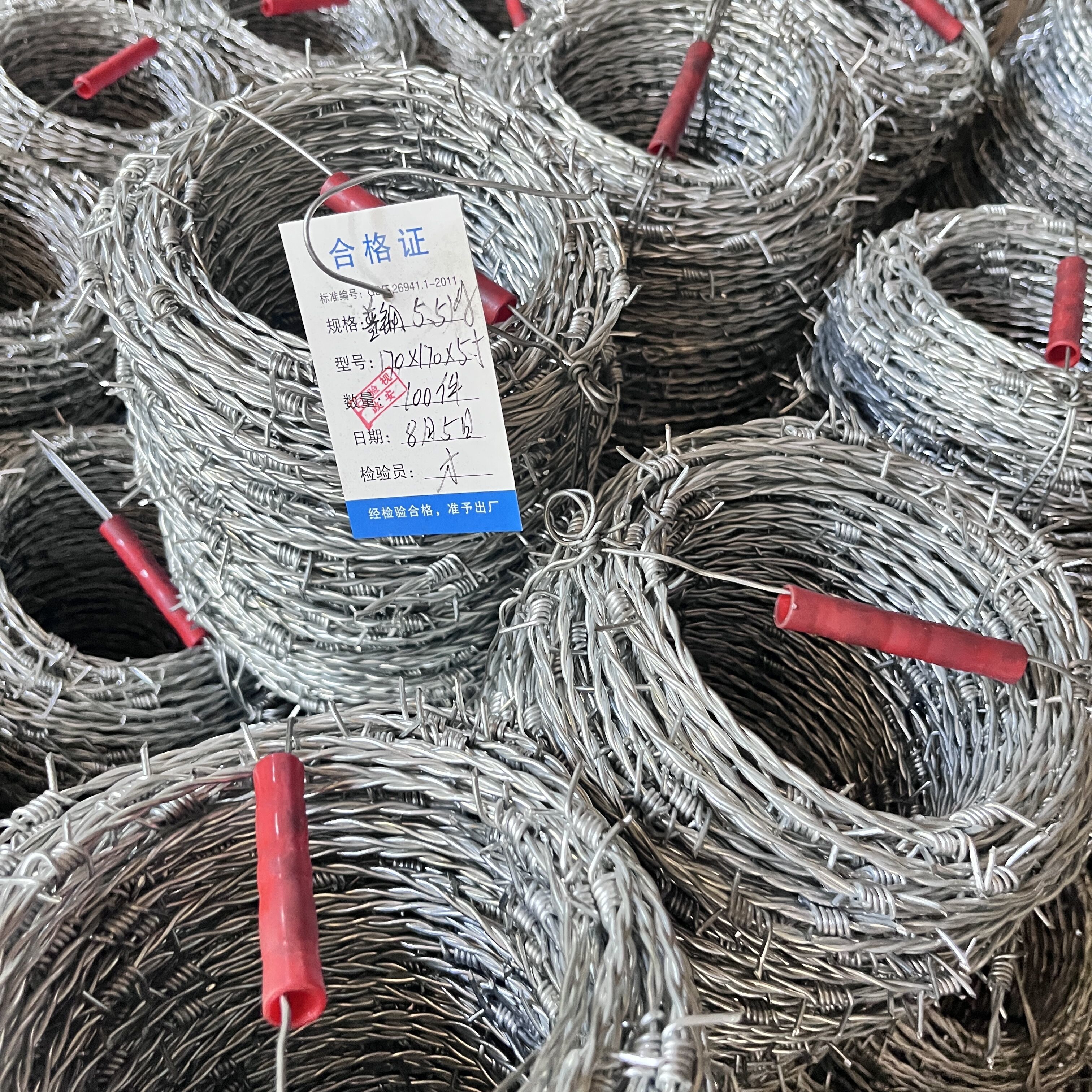 Hot Dipped Galvanized Fencing High Tensile Barbed Wire 1.6Mm 300M