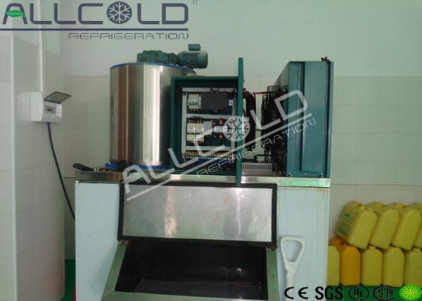 Vegetable / Fruits Shops Flake Ice Machine Commercial Energy Saving 1.5 Tons /