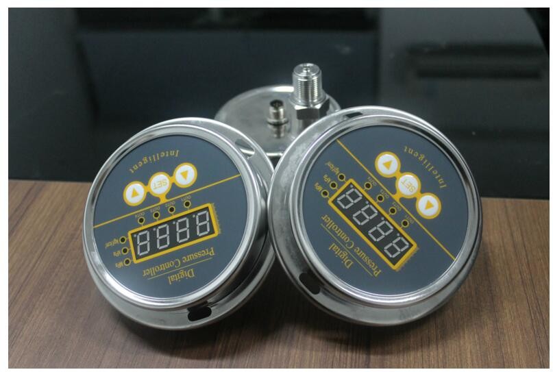 HPC-2000 Full stainless steel construction digital pressure swith and controller