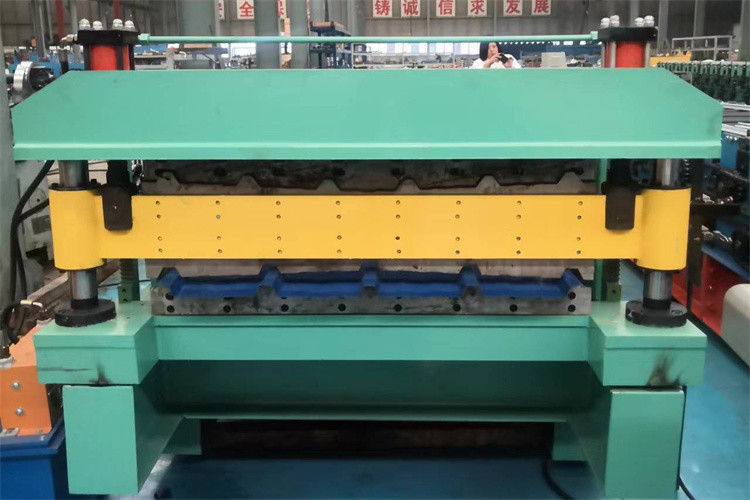 Customized GI GL Metal Roof Sheets Double Deck Roll Forming Machine For Wall Panels