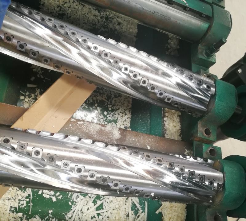 Chicken Poultry Bedding Pine Wood Shaving Machine 500 To 1500kg Per Hour