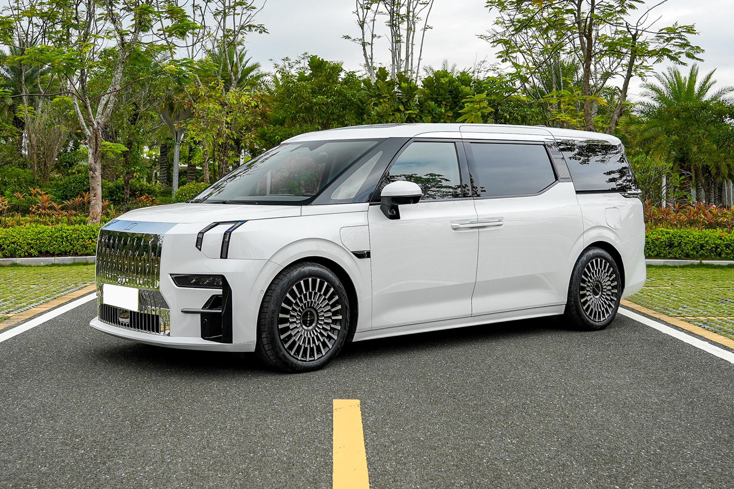 ZEEKR 009 EV Luxury Cars Medium Large MPV Dual Motor Six Seater Electric Car