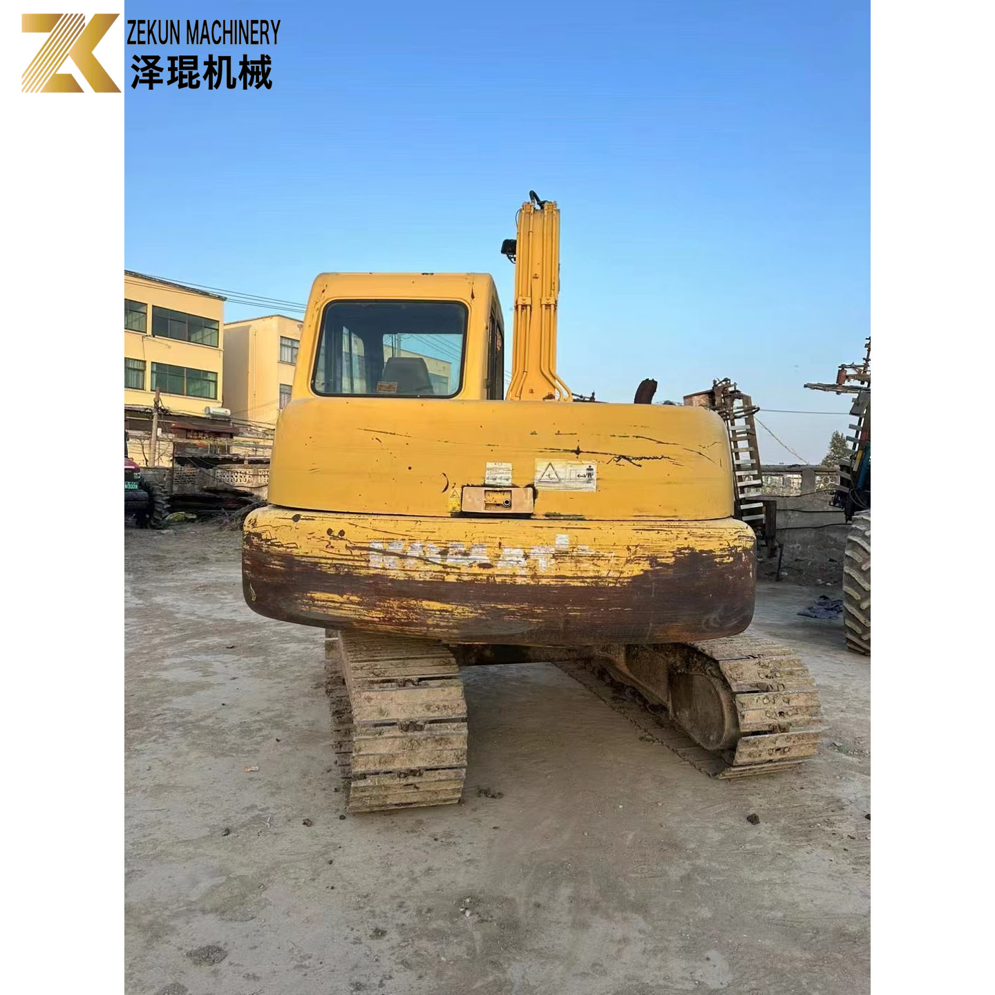 Used Japan Komatsu PC60-7 Excavator 6Ton Original Color KOMATSU Engine