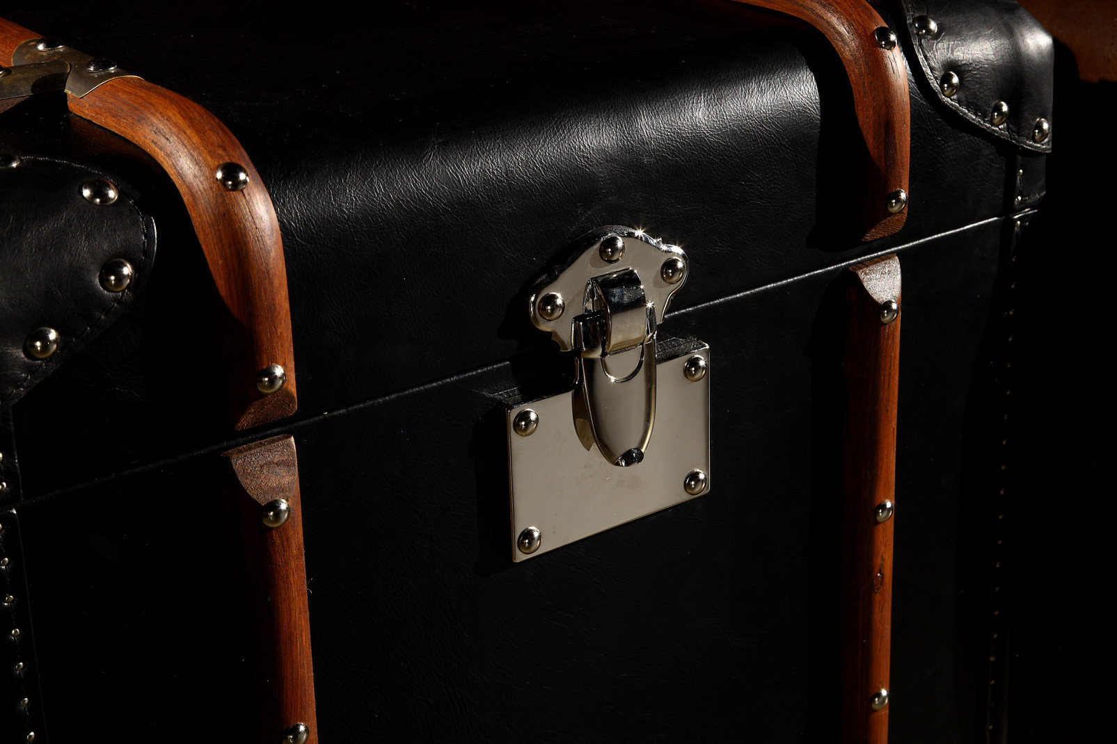 Black Full Genuine Leather Storage Trunk Lifted Cover With Solid Wood Bar