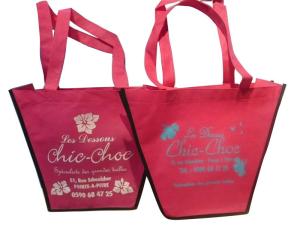 Quality 75g Pink Trapezium Nonwoven Fabric Carrier Bags With Customized Logo For Girls wholesale