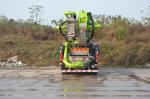 180CBM/H 66m New Concrete Pump Truck , 5 Axle Truck With Dual Hydraulic Oil Tank