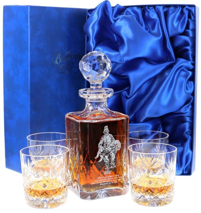 customized whiscky wine decanter set gift packaging box with satin