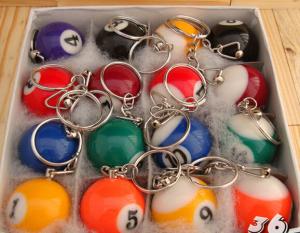 Quality New creative gift product billiards table tennis keychain keyrings wholesale