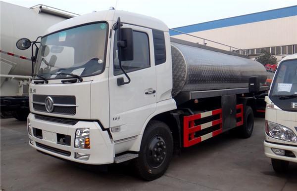 Dongfeng 4X2 Milk Delivery Truck Insulation Milk Truck 10000 Liters Stainless