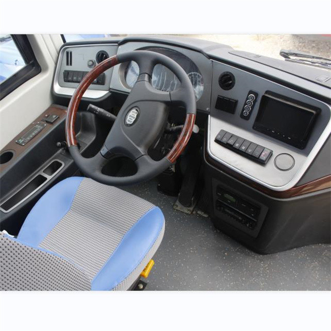 11m 46 Seater Zero Emission Electric Coach Bus Driving Range 250km