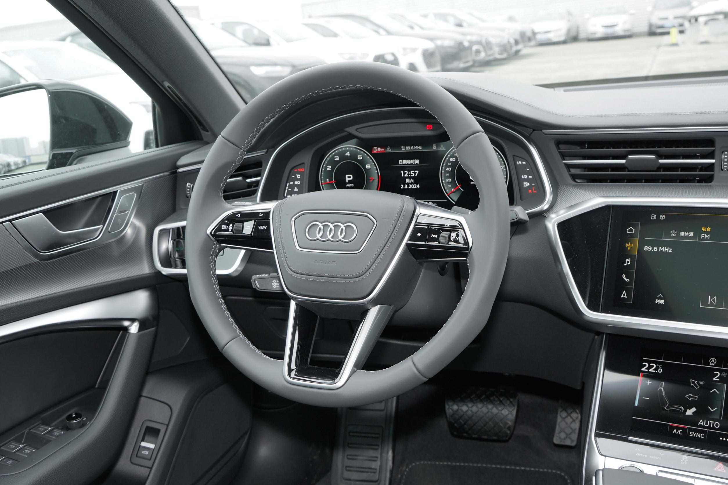 Audi A6L A7L Petrol Vehicle with Automatic Gear Box and Euro VI Emission Standard in 2024