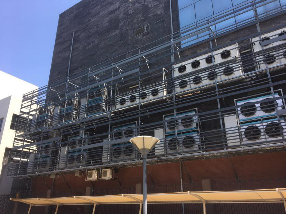 Blockchain Miners Liquid Submersion Cooling System Dry Cooling Tower