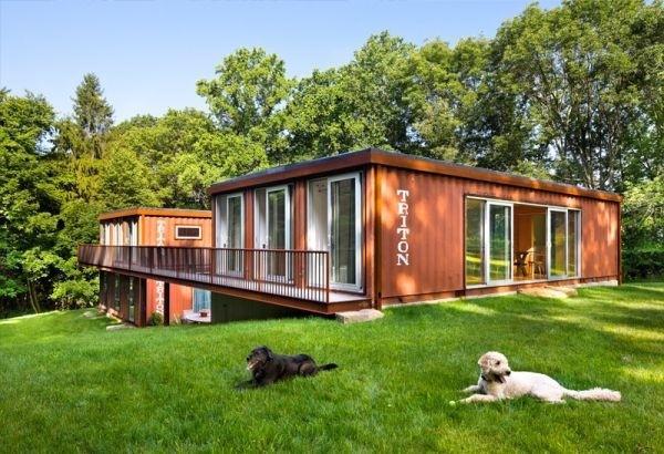 Cheap Well - Equipped Custom Built Shipping Containers Red Color For Holiday Travel for sale