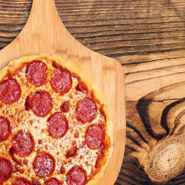 Customized Hardwood Cutting Boards , Bamboo Pizza Cutting Board With Handle