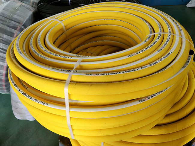 Wrapped Surface Fabric Braided Air And Water Hose / Industrial Rubber Hose