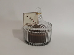 Large decor glass scented candle with decor lid, printed hang card