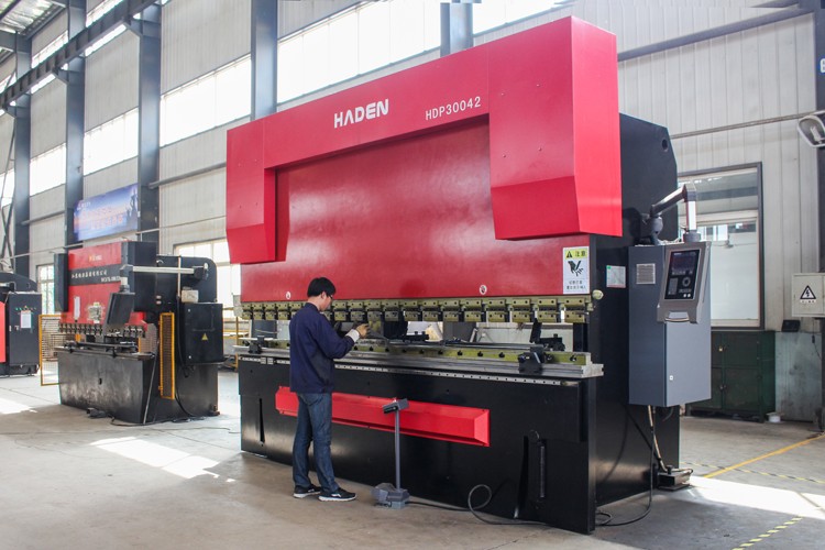 Automotive Stamping Custom Aluminum Stainless Steel Sheet Metal Bending Welding Parts