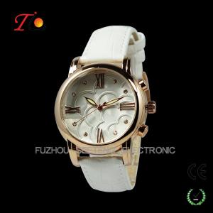 Quality beautiful and colorful leather band watch and golden case for women dubai wholesale market wholesale