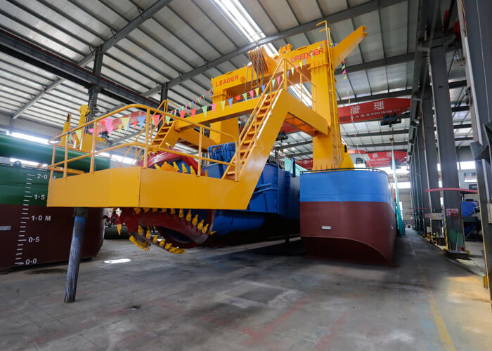 Flood Control Island Building 32 Inch Dredging Vessel Single Person