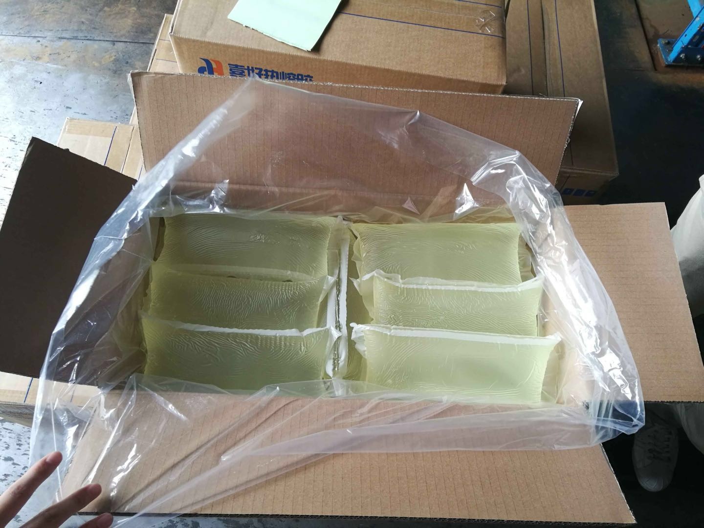 Hot Melt Pressure Sensitive Adhesive Rubber Based For Supermarket Thermal Paper Labels