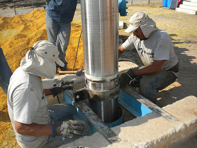 Water Well Filtration Oil and Gas Well Screening and Wastewater Treatment with Welded Continuous Slot Wedge Wire Screens