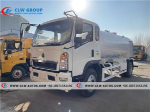 Quality Sinotruk HOWO 4tons Propane Bobtail Truck LPG Dispenser Truck wholesale