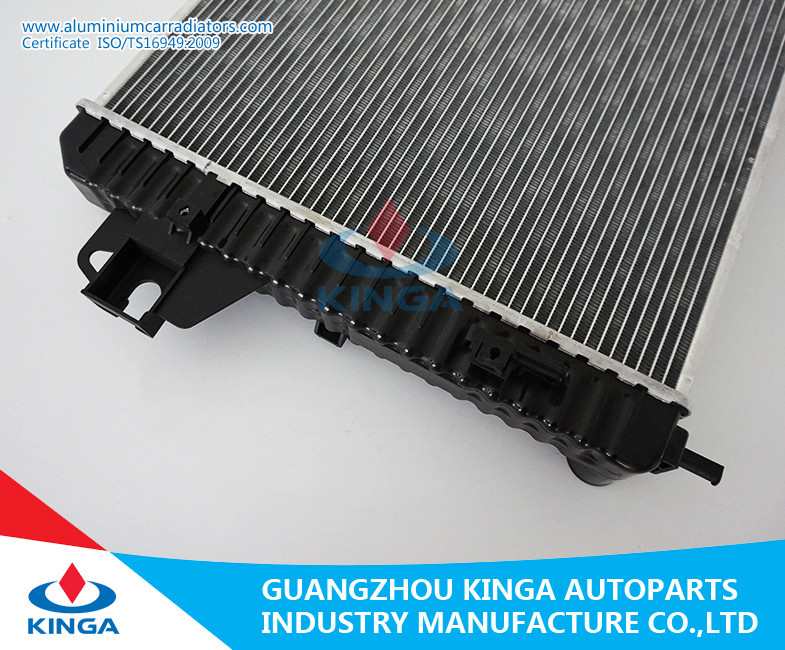 52080118AB Automotive Engine Custom Aluminium Radiators JEEP LIBERTY'02-06