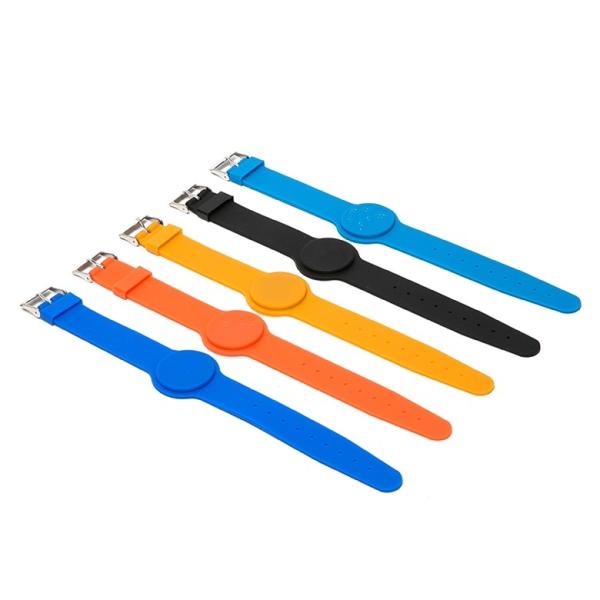 OEM Smart Silicone NFC RFID Access Control Wristbands 13.56MHZ For Festival