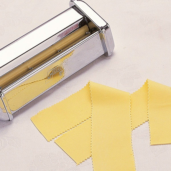 24.5*19.8*15.8CM Italy Pasta Maker Set ISO9001 Manual Operation