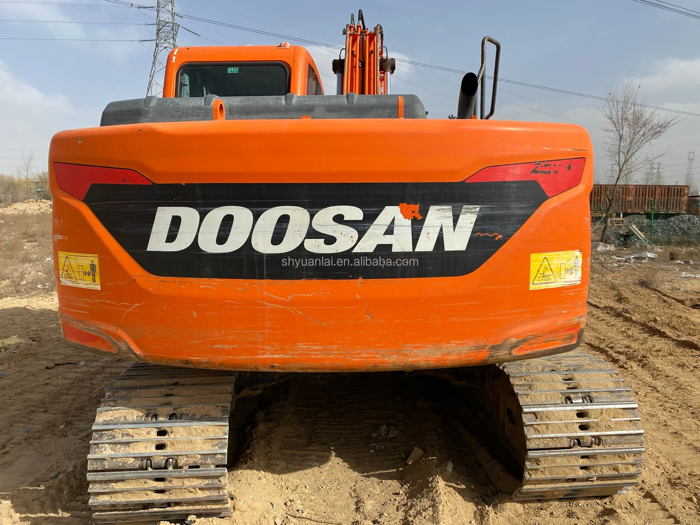 Doosan DH150 Excavator in Dubai 15000 KG Machine Weight Original Hydraulic Cylinder