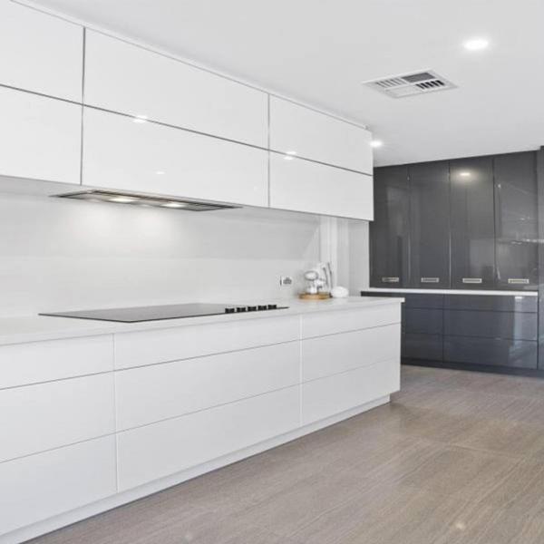 Customized Veneer Color High Glossy Smart Wooden Kitchen Cabinets for Kitchen