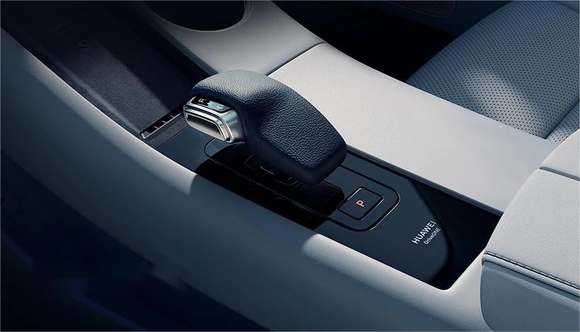 Good Energy City Electric Car Huawei Aito M5 4WD Suv Automotive Plug In Hybrid Fuel Electro Car with 0.75h Fast Charging