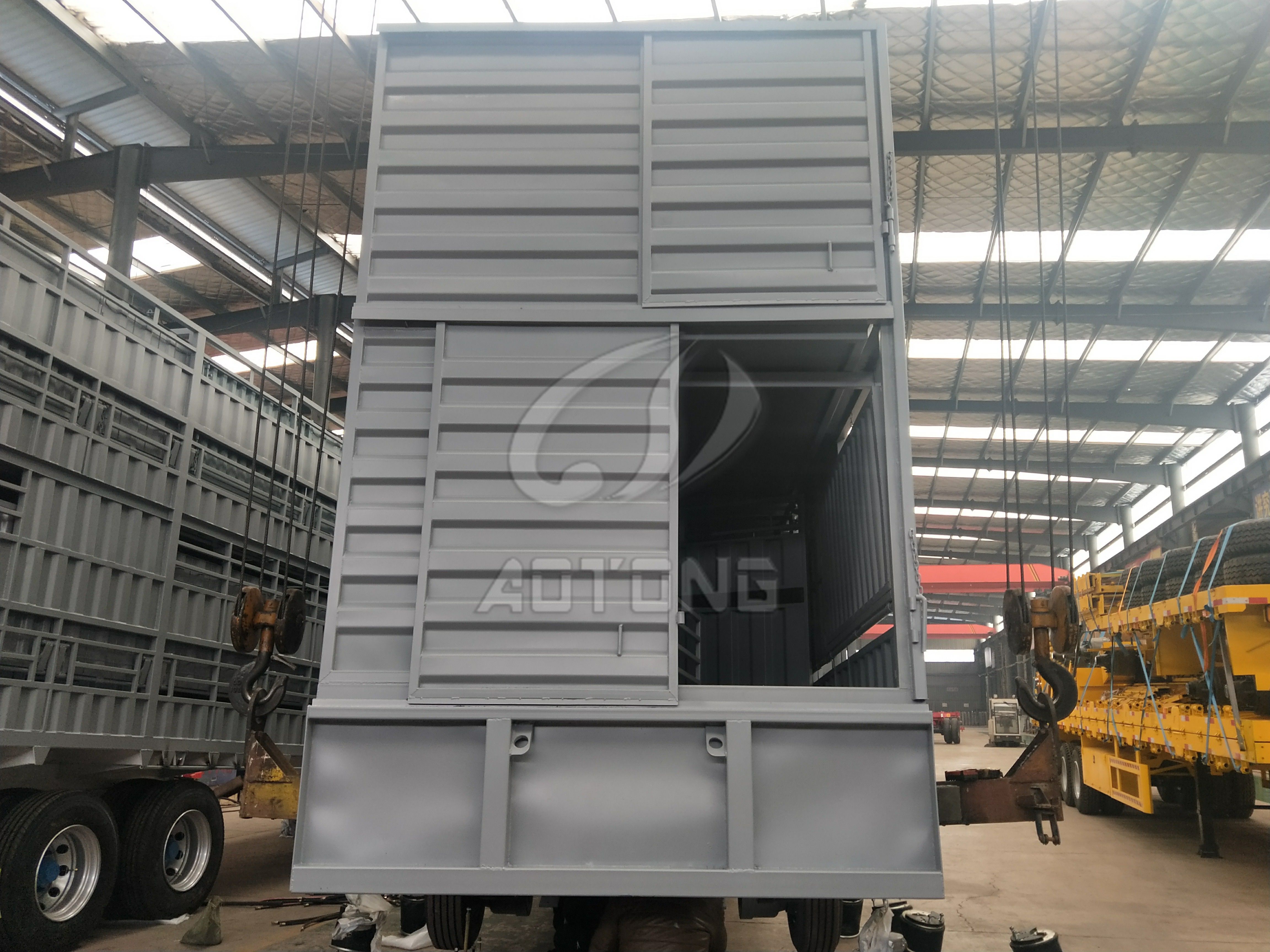 3 Axles Fencing Livestock Horse Carriage Semi Trailer in Liangshan With High Capacity