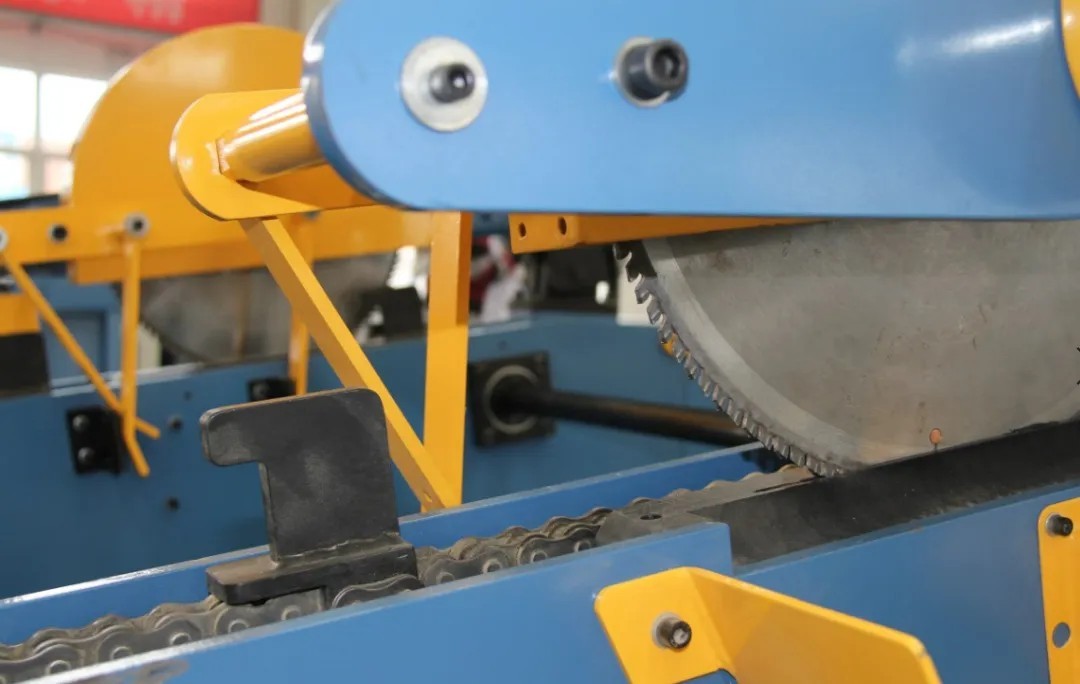 Automatic Wood Plank Edge Cross Cutting Double End Trim Saw Machine