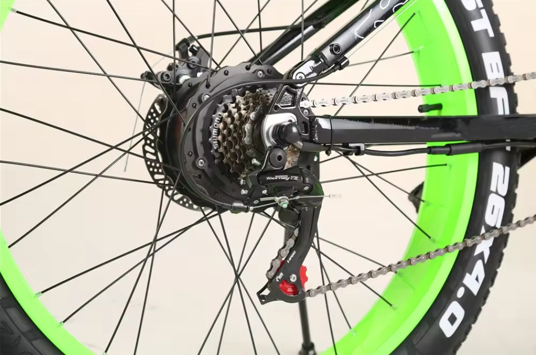 26 Inch Fat Tire Electric City Bike Front Suspension 21 Speed Foldable Ebike Mountain Ebike 48V 500W Electric Fat Bike