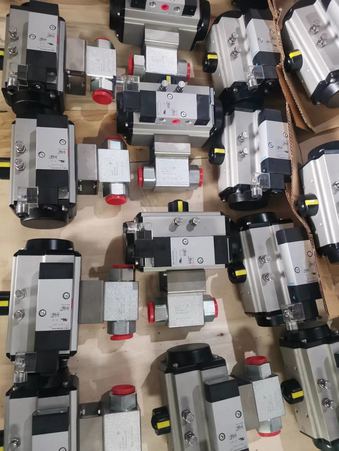 Steel Ball Valve Pneumatic Actuator High Pressure 3 Way