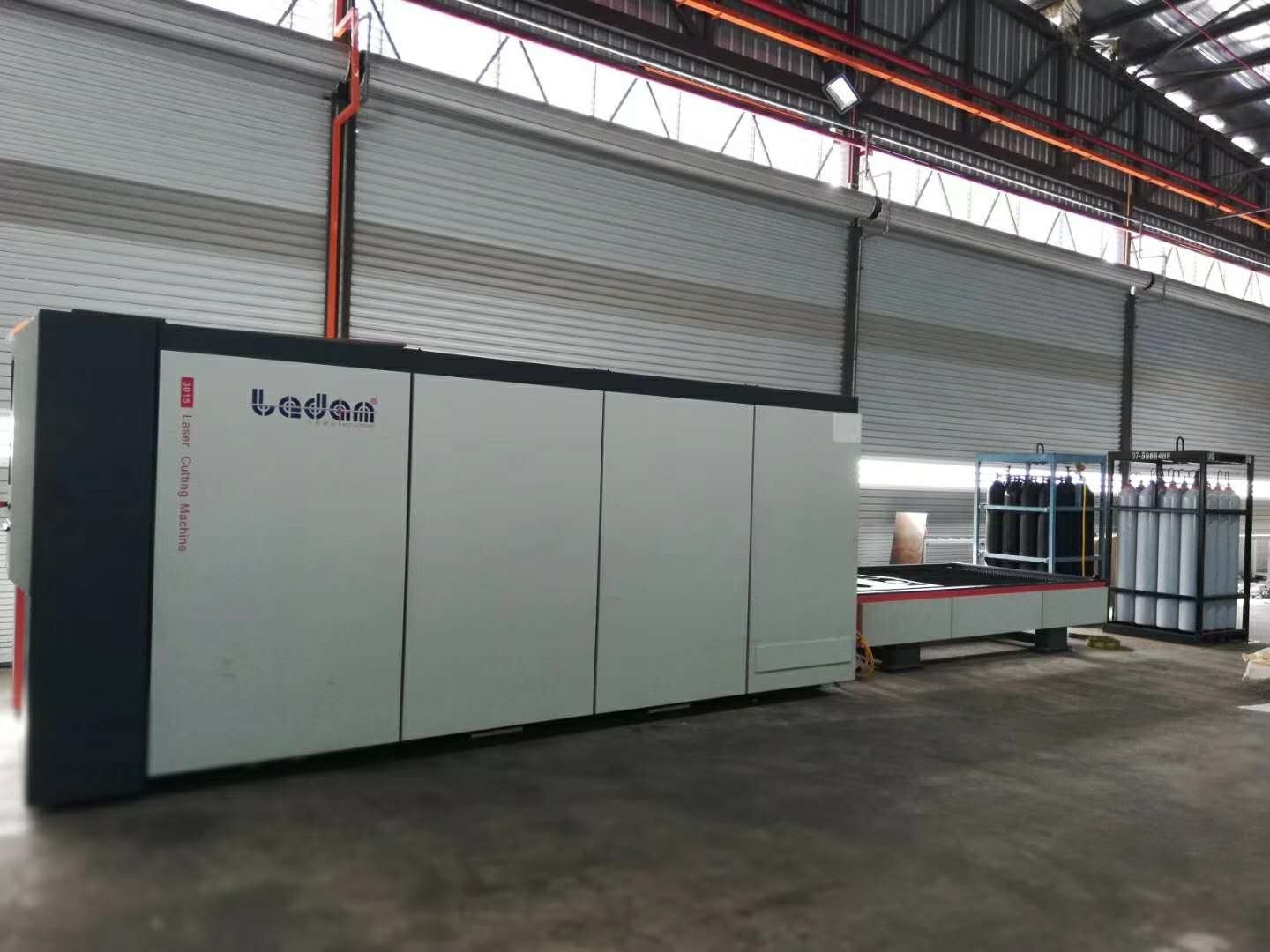 Red Light Aiming CNC Pipe Cutting Machine For Cutting Pipe And Metal Plate