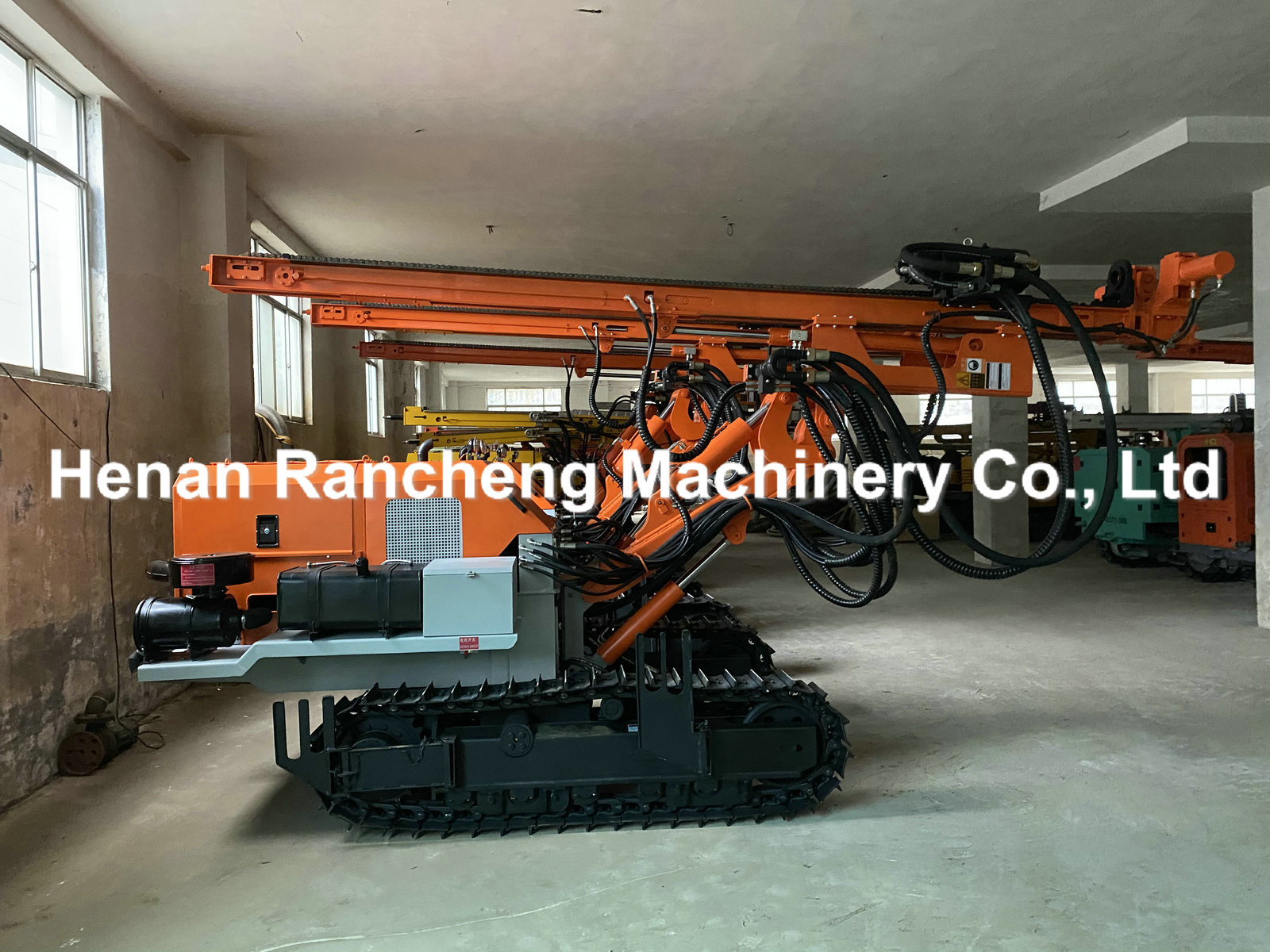 Hydraulic Crawler Engineering Anchor Drilling Rig 60m Depth 76HP Diesel Engine