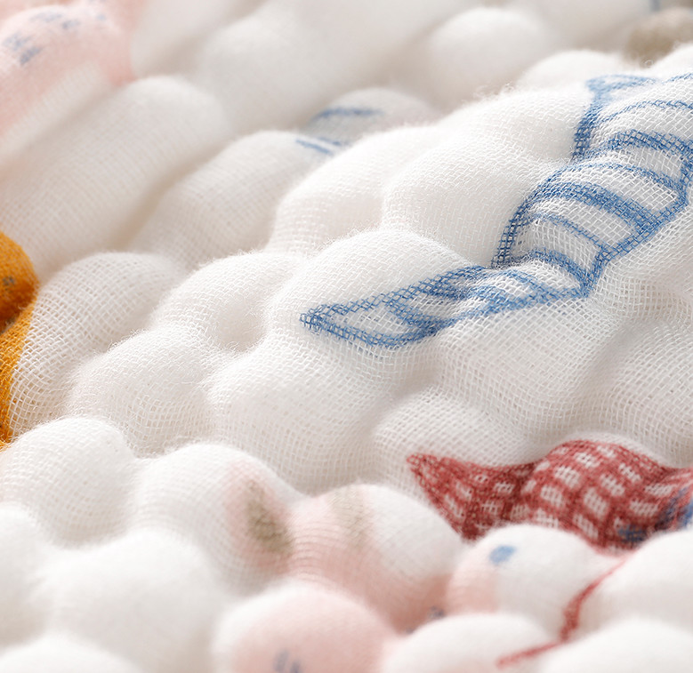 Cartoon Patterned Natural Gauze Fabric 40S Infants Bedding Bath Towels