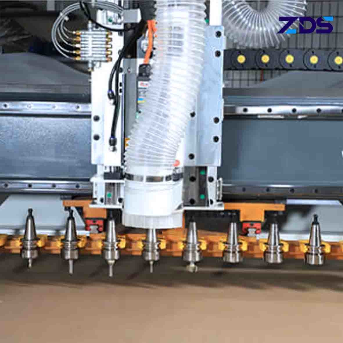 Automatic Tool Change cNC Timber Cutting Machine For Cutting Milling