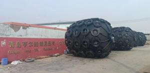 Quality Customizable Inflatable Rubber Fenders Marine Balls Pneumatic wholesale