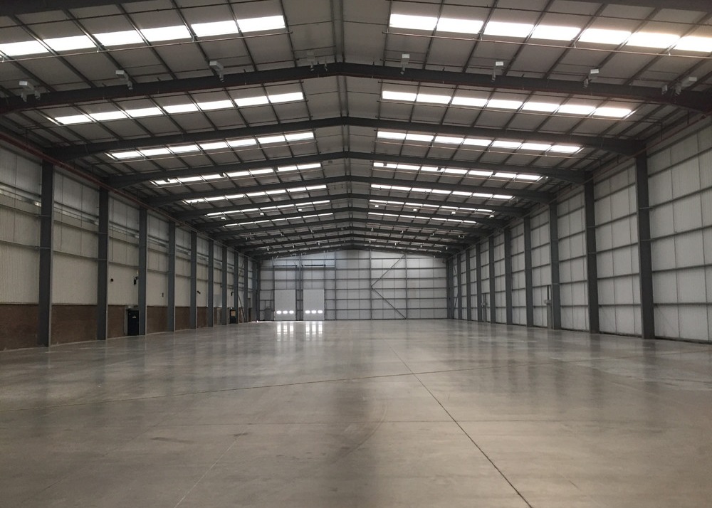 Painted Steel Structure Workshop With Aluminum Alloy Window