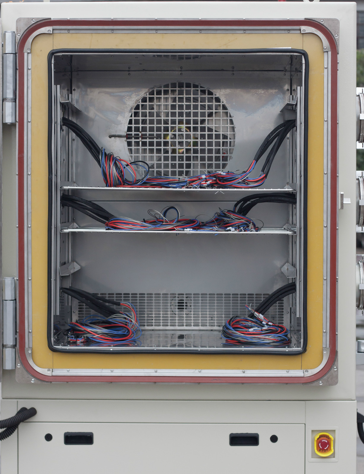Altitude Humidity Temperature Test Chambers 100-1000 Liters Custom Standard
