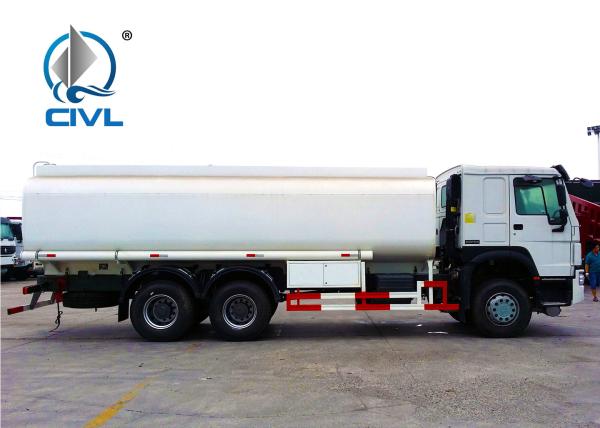 Sinotruk 16m3 Capacity Radial Tyre Fuel Oil Transportation Trucks 6X4 LHD Euro 2