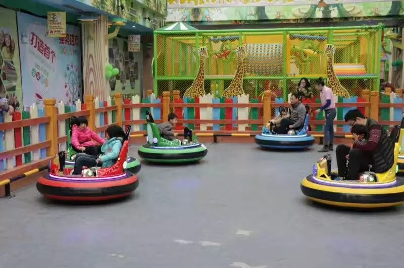 American Standard Adult Bumper Cars With Remote Control Operated